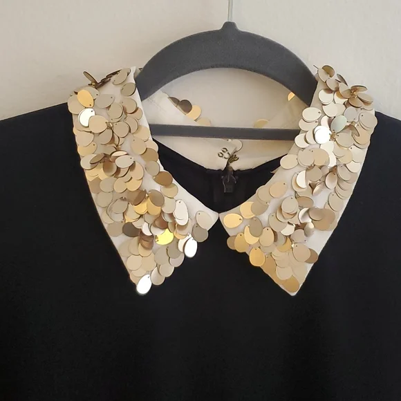 Trina Turk Black Fitted Shirt with White Sequined collar size Large - Picture 2 of 5